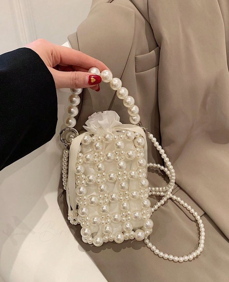 Cream Pearl Evening Clutch – A Touch of Luxe for Every Occasion