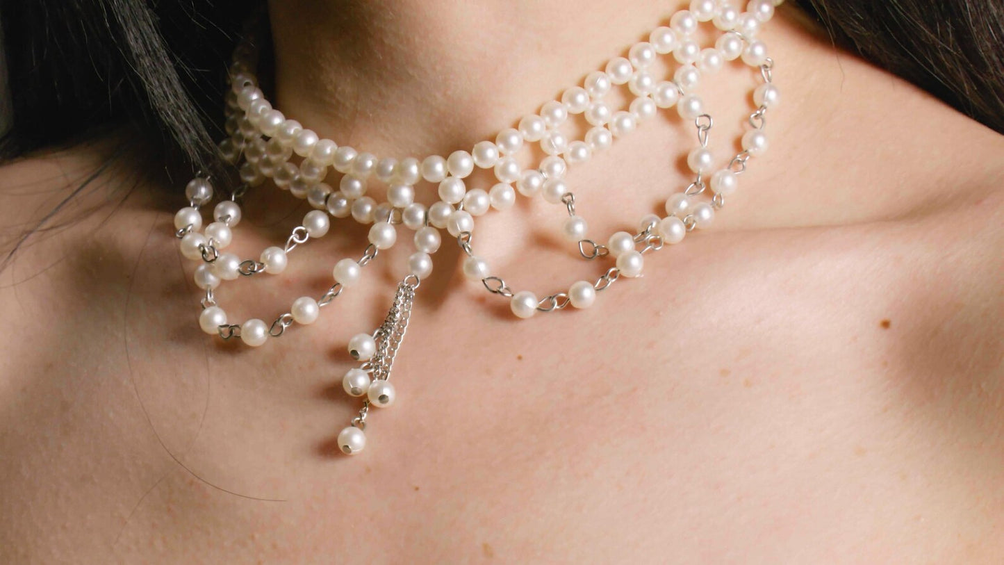 Elegant Layered Necklace – Grace in Every Strand